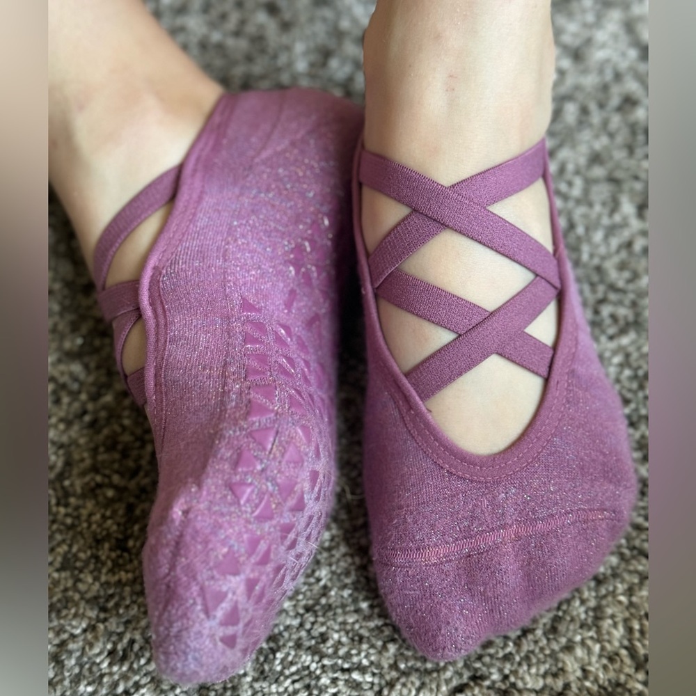 Assorted tavi pure barre style sticky socks